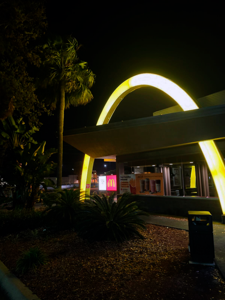 mc donalds arch 3